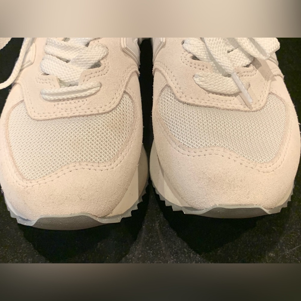 Women’s Nee Balance 574 Reflection Sneakers, Size 8 - Picture 4 of 16